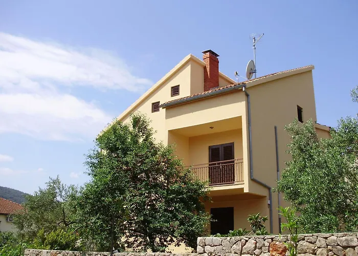 Apartments Dragan